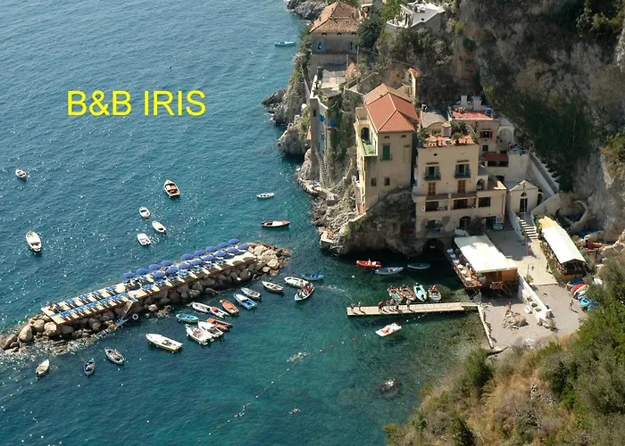 Iris Bed & Breakfast 4*