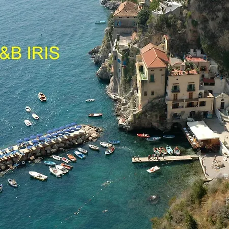 Iris Oda ve Kahvaltı 4*