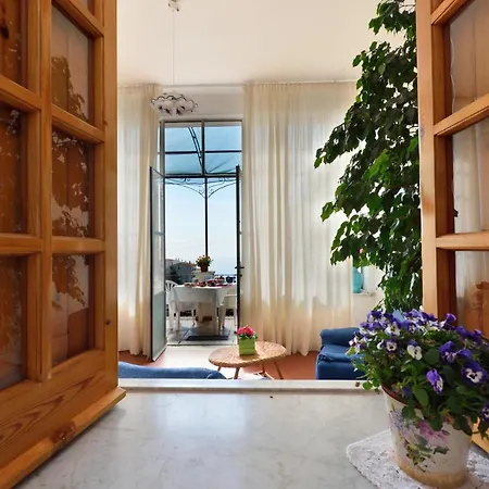 Iris Bed & Breakfast *